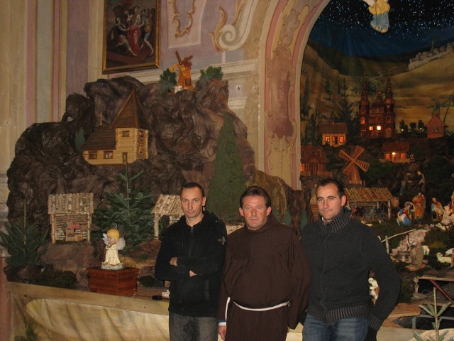 Paweł Stępień (pierwszy od lewej)