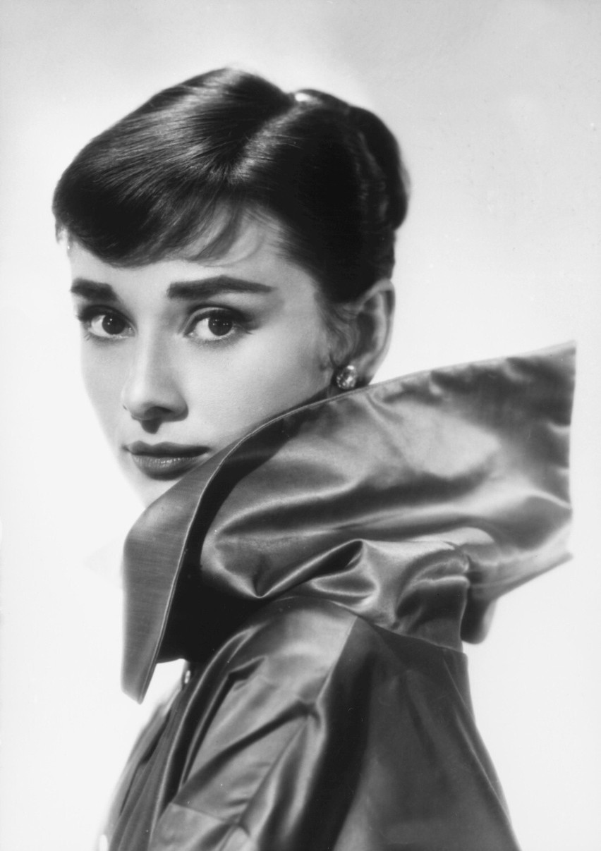 Aktorka Audrey Hepburn zachorowała na raka jelita grubego,...