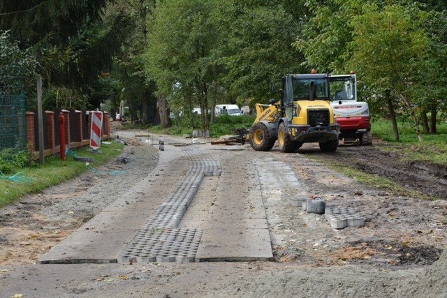 Remontowana droga w Kalsku w gminie Sulechów