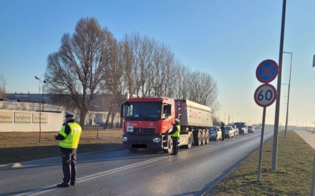 Działania na drogach w Inowrocławiu miały nazwę "Trzeźwy poranek" i trwały dwie godziny