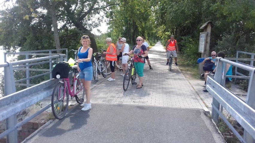 Stowarzyszenie "Aktywni dla Pruślina" zorganizowało rajd rowerowy po Dolinie Baryczy [FOTO]