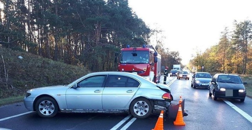 Droga krajowa numer 91 częściowo zablokowana. 

3 osoby...