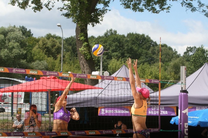 Trwa trzeci dzień Plaży Open w Rybniku

Obserwuj...