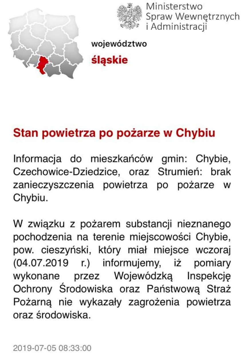 Pożar byłej cukrowni w Chybiu [ZDJĘCIA z wnętrza budynku]. Płonęły... "szmaty i folia". Brak zanieczyszczenia powietrza!