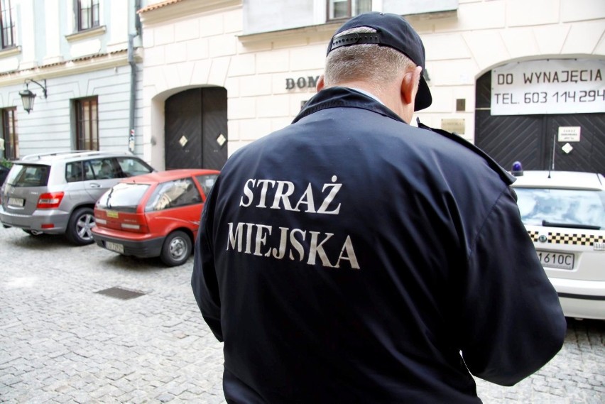 Mieszkańcy dzwonią do straży miejskiej w Lublinie i nic. „Ograniczyli interwencje"