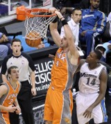 NBA: Double-double Gortata i zwycięstwo Suns [wideo]