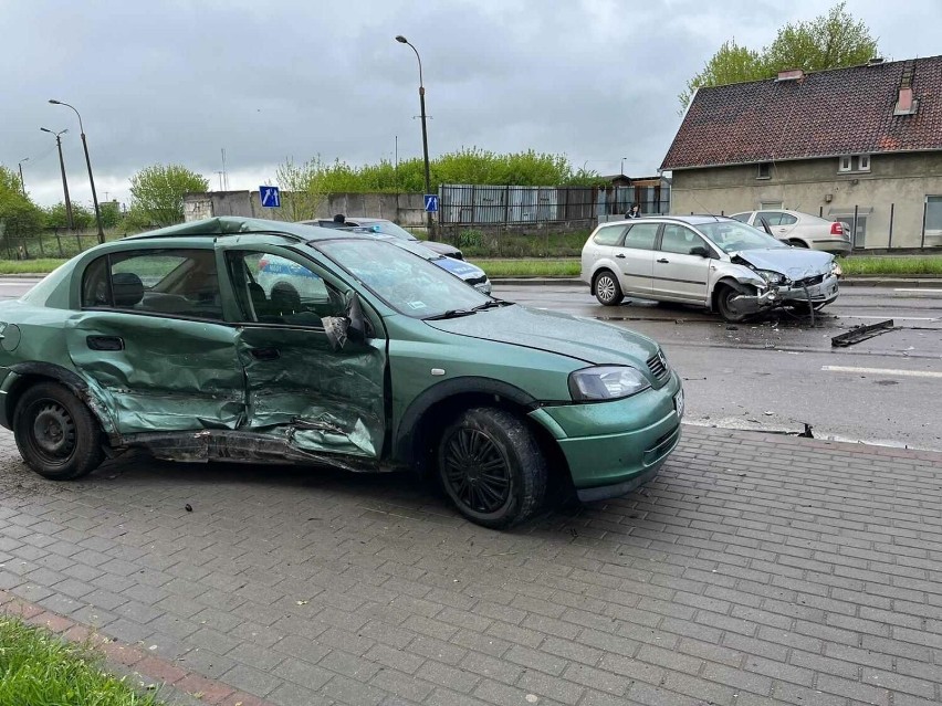 Zderzenie trzech samochodów w Malborku