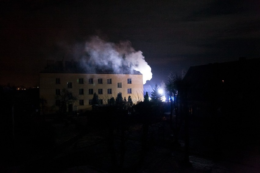 Tragedia w Wieluniu. W pożarze kamienicy przy Roosevelta zginęły dwie kobiety