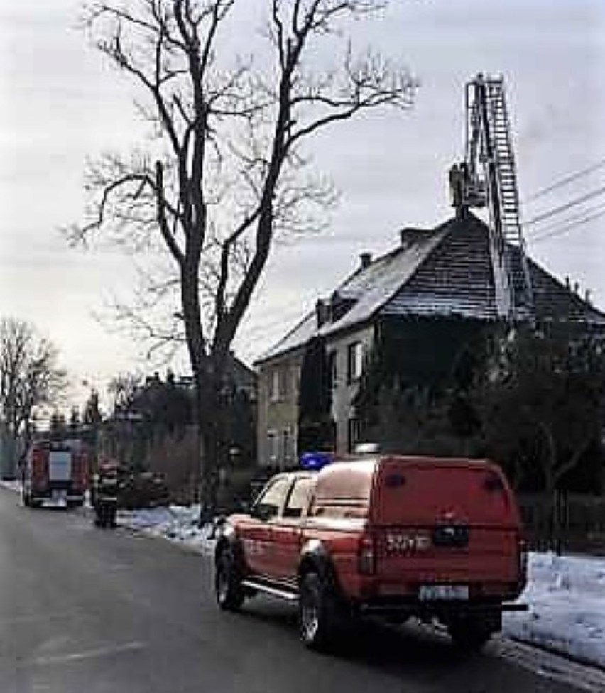 Pożar gasiły 3 zastępy strażackie ze Sławna