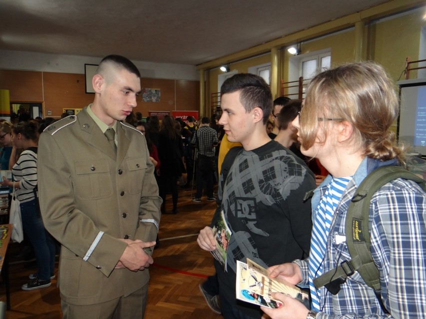 Targi Edukacji i Pracy w II LO w Radomsku