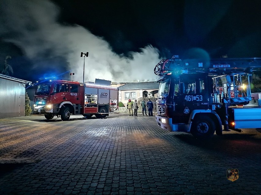 Ogień gasili strażacy z Kwidzyna, Ryjewa oraz Pastwy