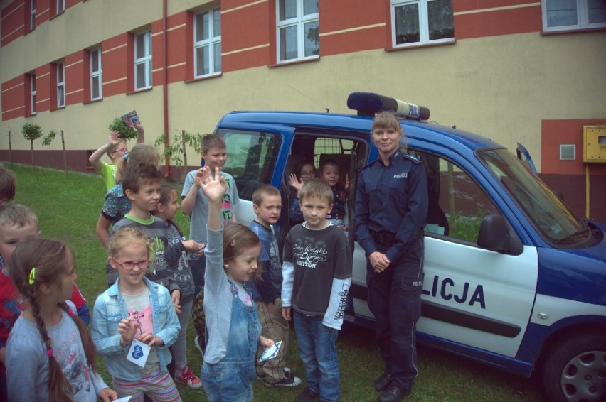 Uczniowie z Przybynowa spotkali się z policjantami [ZDJĘCIA]