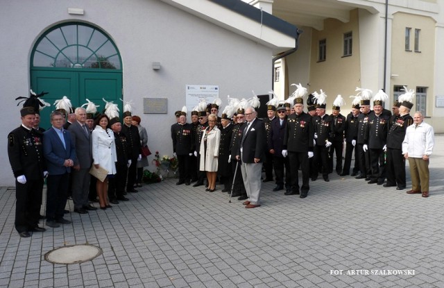 Na terenie Starej Kopalni w Wałbrzychu odsłonięto tablicę upamiętniającą nieistniejące już Przedsiębiorstwo Robót Górniczych w Wałbrzychu