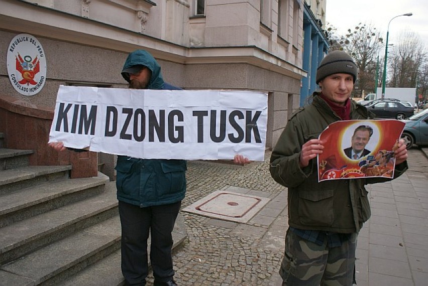 - Tylko Donald Tusk może być godnym następcą Kim Dzong Ila -...