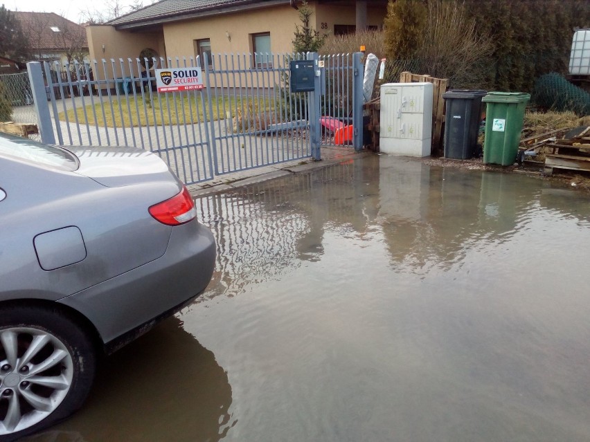 Ulica Piechurów w Kaliszu pod wodą