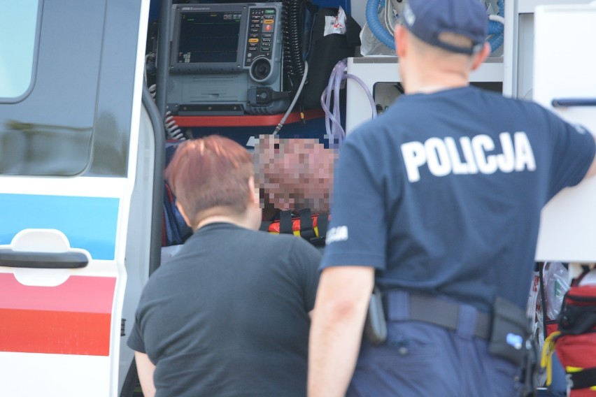 Mężczyzna na torach w Wałdowie Szlacheckim pod Grudziądzem. Przejechał nad nim pociąg