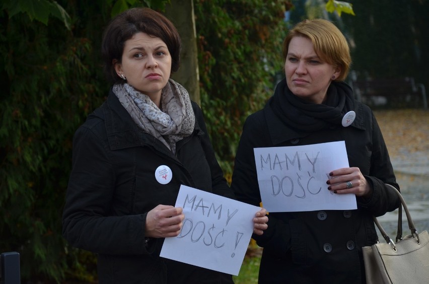 Czarny protest kobiet w Bełchatowie odbył się po raz drugi [ZDJĘCIA, FILM]