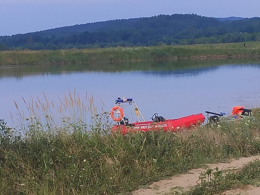 Ujazd. Dwaj strażacy ranni podczas ćwiczeń OSP, jednego zabrał śmigłowiec LPR