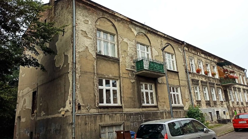 Kalisz: Miasto kupiło stara kamienicę przy ulicy Podgórze....