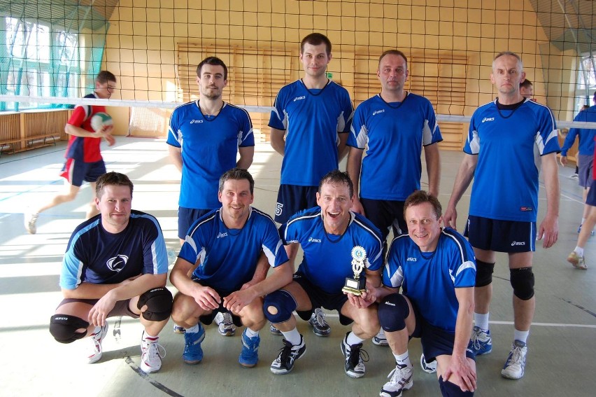 Zakończyła się XII Edycja  Mistrzostwa Powiatu Gnieźnieńskiego w Piłce Siatkowej 2011/2012
