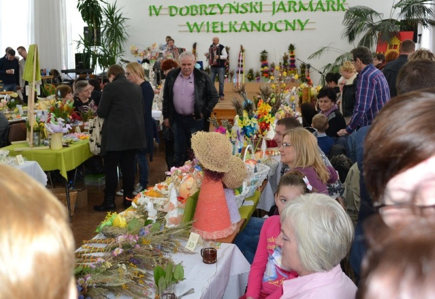 Tak było na Dobrzyńskim Jarmarku Wielkanocnym w Rypinie w ostatnich latach. Zobacz zdjęcia