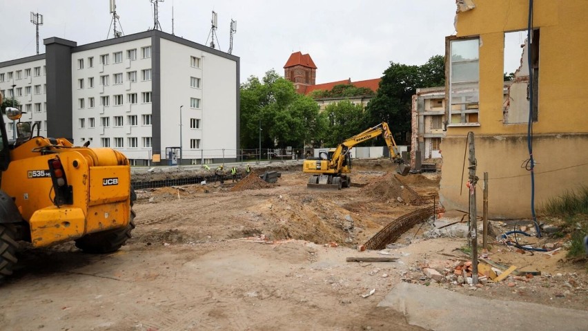 Tak dziś wygląda plac budowy toruńskiego Teatru Muzycznego.