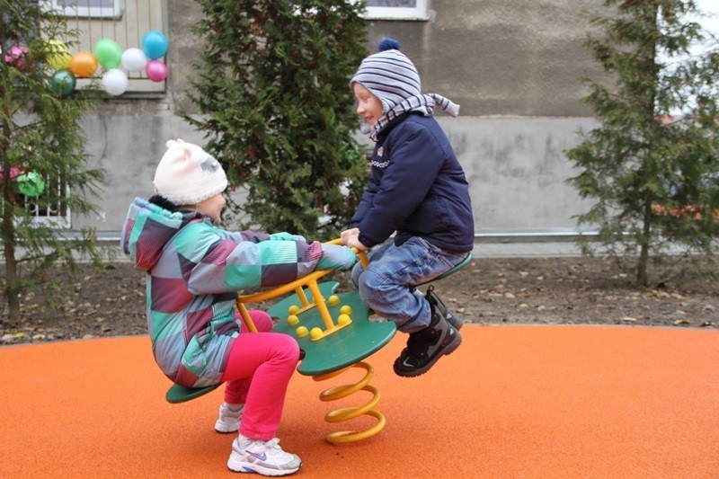 Radosna Szkoła w Tczewie – w SSP nr 2 powstał nowy plac zabaw