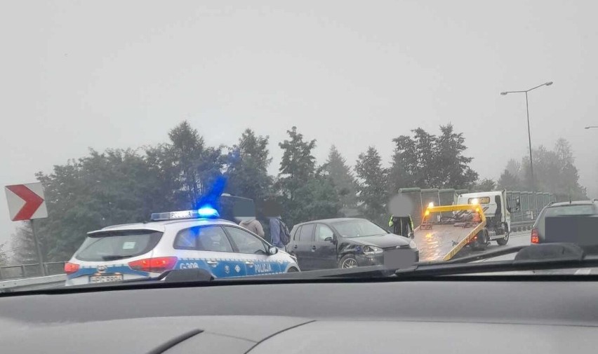 Seria wypadków na drogach krajowych pod Krakowem i na autostradzie A4 