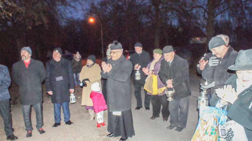 Odsłonięto rzeźbę pielgrzyma w Biezdrowie