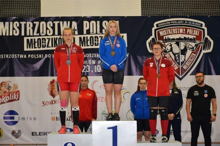 Lena i Oliwia Nowak zaliczyły fantastyczny występ na Mistrzostwach Polski w Sokołowie Podlaskim 