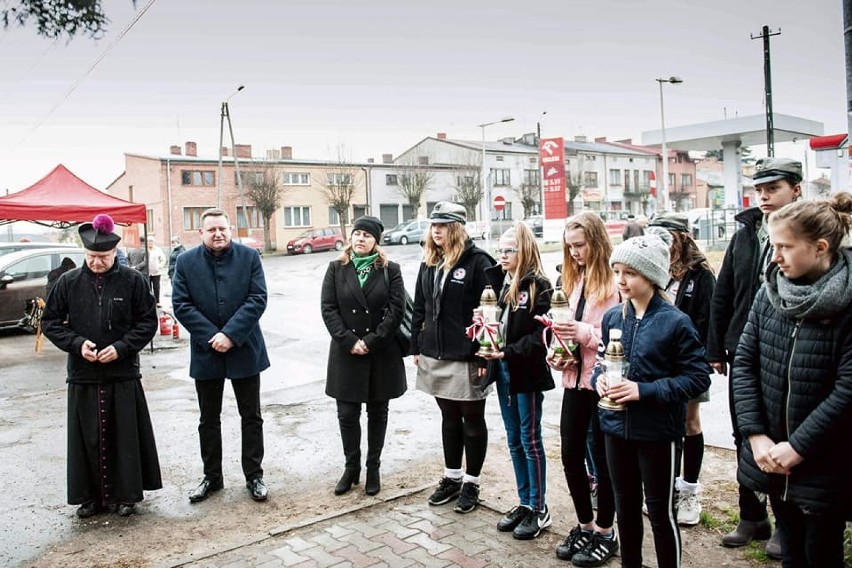Obchody rocznicy zbrodni katyńskiej w Widawie [zdjęcia]