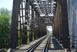 To już ostatnie chwile mostu żelaznego w Tomaszowie. Wkrótce rusza jego przebudowa [ZDJĘCIA]