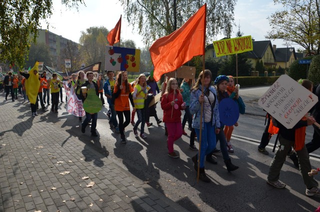 Strajk żywności w Chorzowie przeszedł ulicami miasta w czwartek.