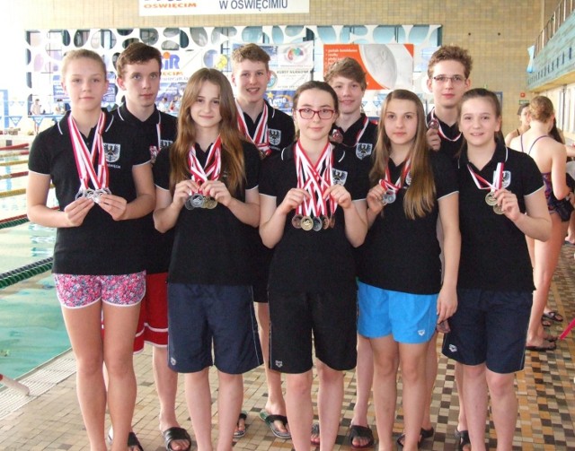 Czy 14-latkowie Unii Oświęcim latem powtórzą medalowy dorobek z krótkiego basenu?