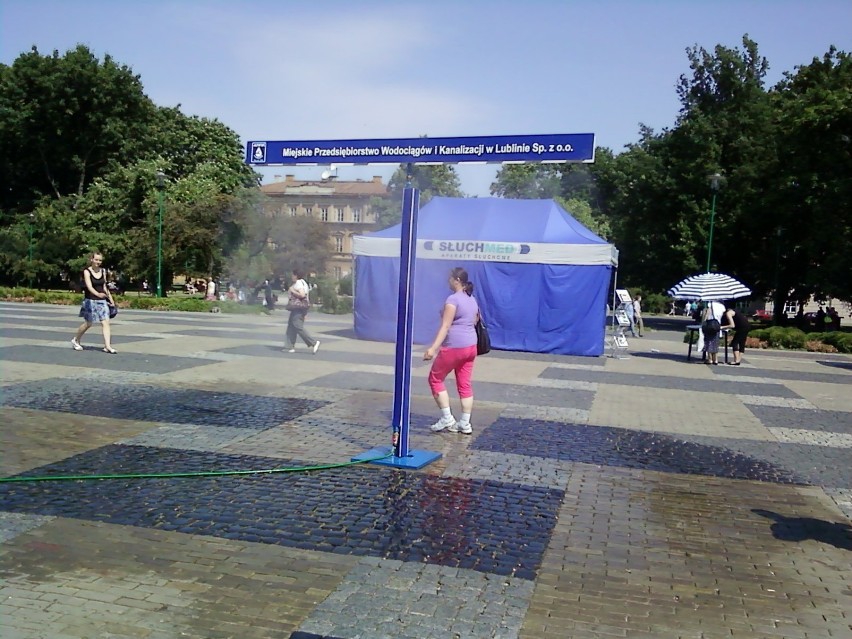 Kurtyna wodna na Placu Litewskim