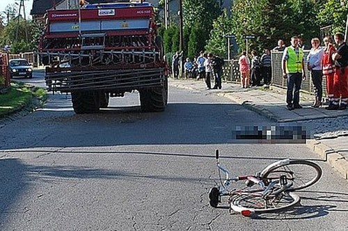 Wypadek w Gieble w gminie Ogrodzieniec. Rowerzystka została śmiertelnie potrącona przez ciągnik