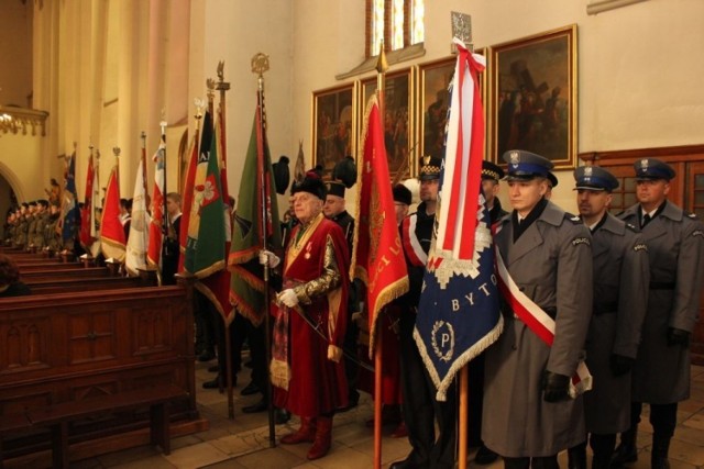 Bytomskie obchody Narodowego Dnia Pamięci Żołnierzy Wyklętych rozpoczęły się mszą św. w kościele pw. Wniebowzięcia Najświętszej Maryi Panny w Rynku. fot. Piotr A. Jeleń