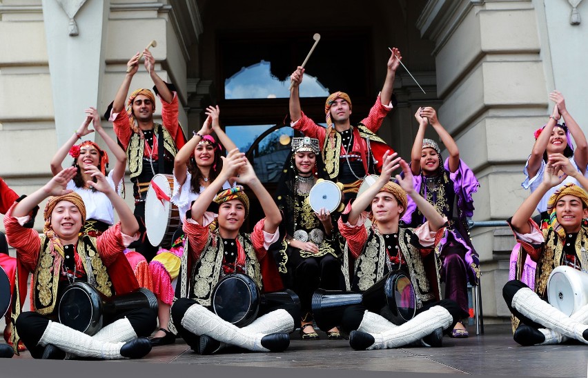 Święto Dzieci Gór - na scenie Turcy z bębnami, na widowni mali Polacy z Norwegii [ZDJĘCIA, WIDEO]