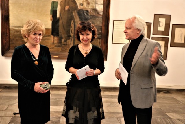 W środę, 18 października w Muzeum Ziemi Lubuskiej mieliśmy zaszczyt wziąć udział w uroczystym zamknięciu wystawy Wiesława Ramacha. Na ekspozycji prezentowane były nie tylko rzeźby czy rysunki, ale również fotografie artysty. Kuratorką wystawy była Alicja Błażyńska.