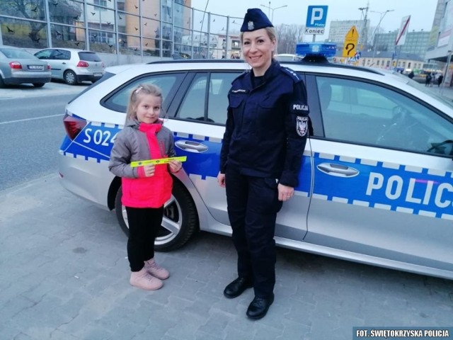 9-letnia córka ukraińskiej policjantki znalazła schronienie w Kielcach. Nasi policjanci pomogli dziewczynce wrócić do lekcji pianina