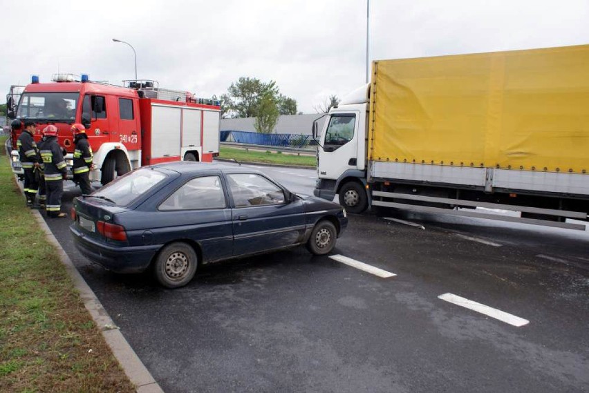 Wypadek na skrzyżowaniu ulic Majkowskiej i Piłsudskiego w...