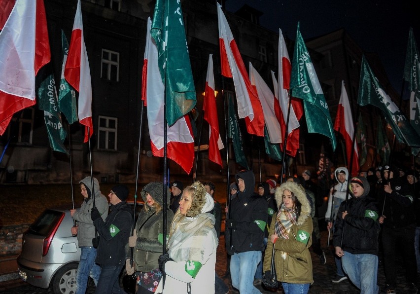 Ulicami Przemyśla przeszedł marsz upamiętniający bohaterstwo...