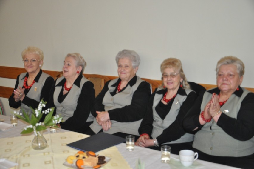 Strzegom: Tak Dzień Kobiet świętowały emerytki ze Związku Emerytów i Rencistów w Strzegomiu