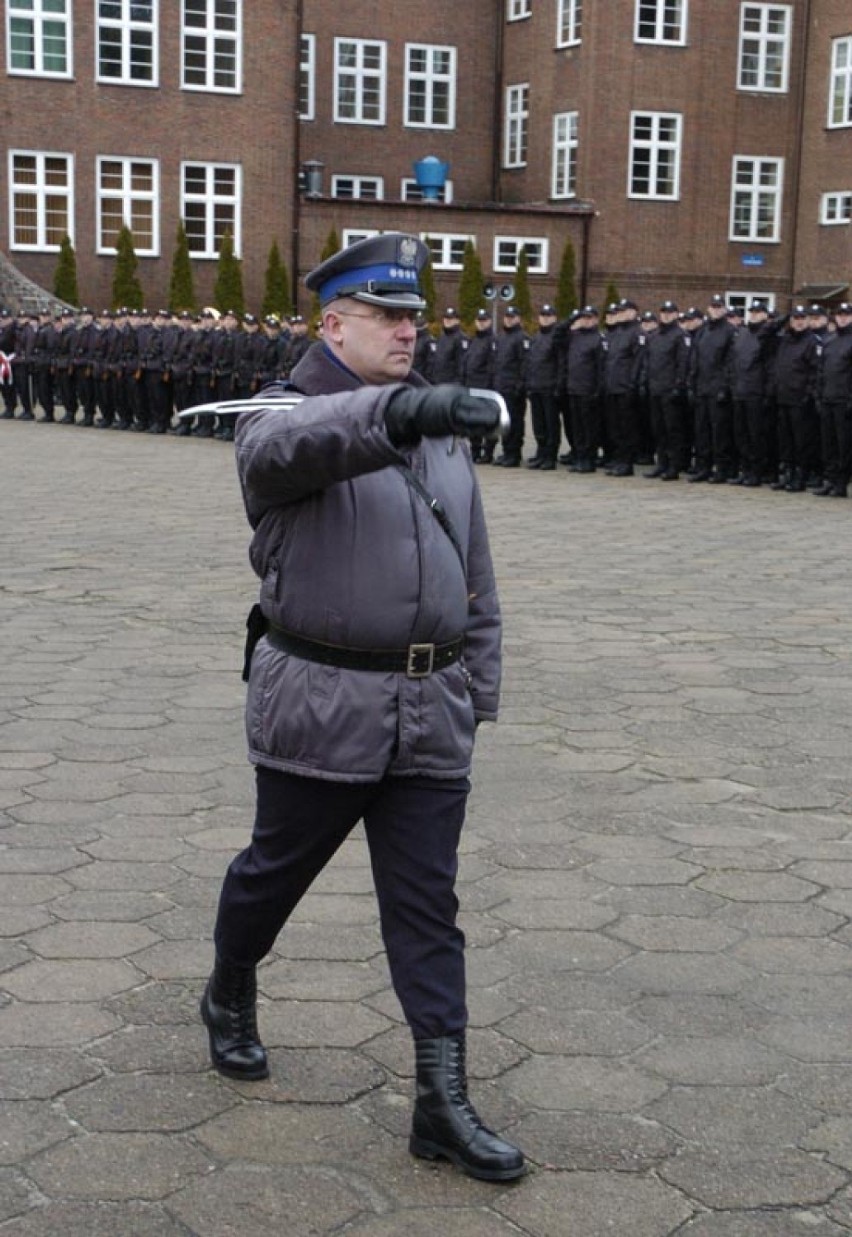 Pożegnanie policjantów, którzy wyjadą na misję do Kosowa