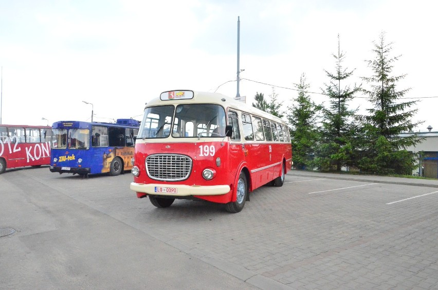 Charakterystyczny czerwony "ogórek", czyli Jelcz 272 MEX na ulice Lublina wyjechał w 1971 roku