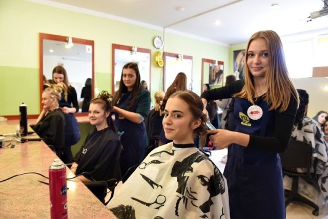 Zobacz najlepsze salony fryzjerskie w Limanowej