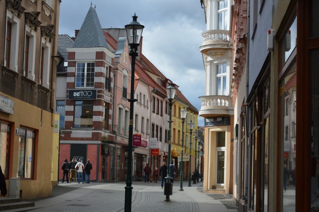 Sprawdź, ile kosztują mieszkania od miasta w Żarach i działki w Żaganiu. Przetargi w czerwcu.