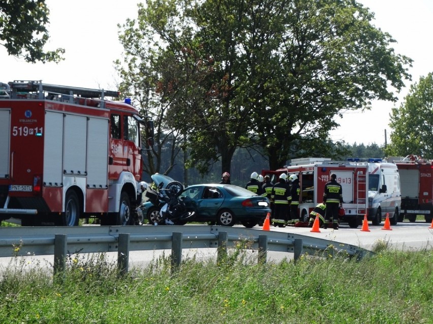 Fatalny wypadek z udziałem sportowego motocykla pod Lwówkiem
