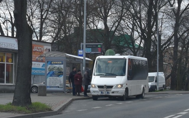 Liczba kursów wykonywanych do Tarnowa dramatycznie spadła. Część przewoźników chce całkowicie je zawiesić do czasu ustania epidemii