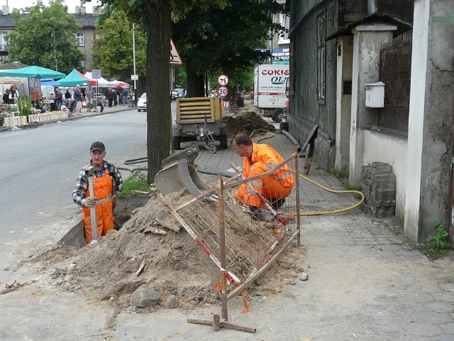 Ostatnie prace objęły rejon skrzyżowania ulic Moniuszki i Sienkiewicza.